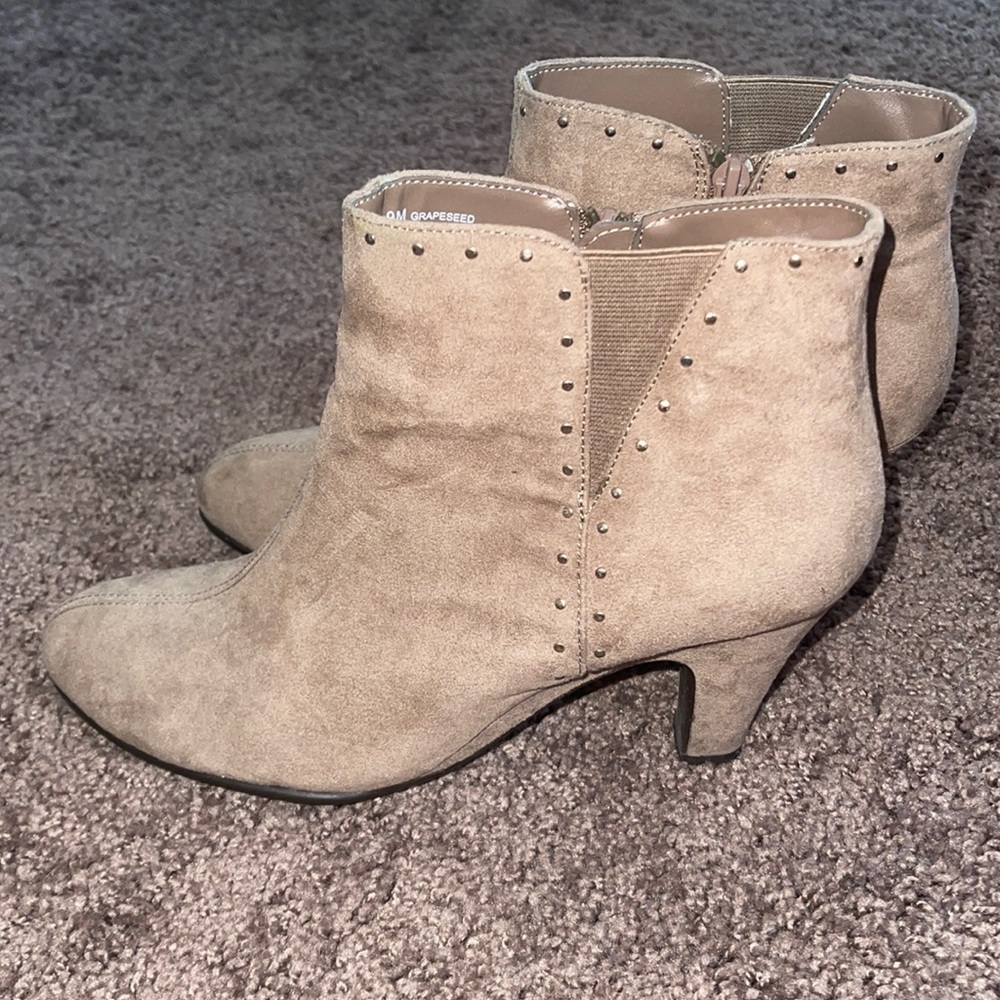 Tan Heeled Booties